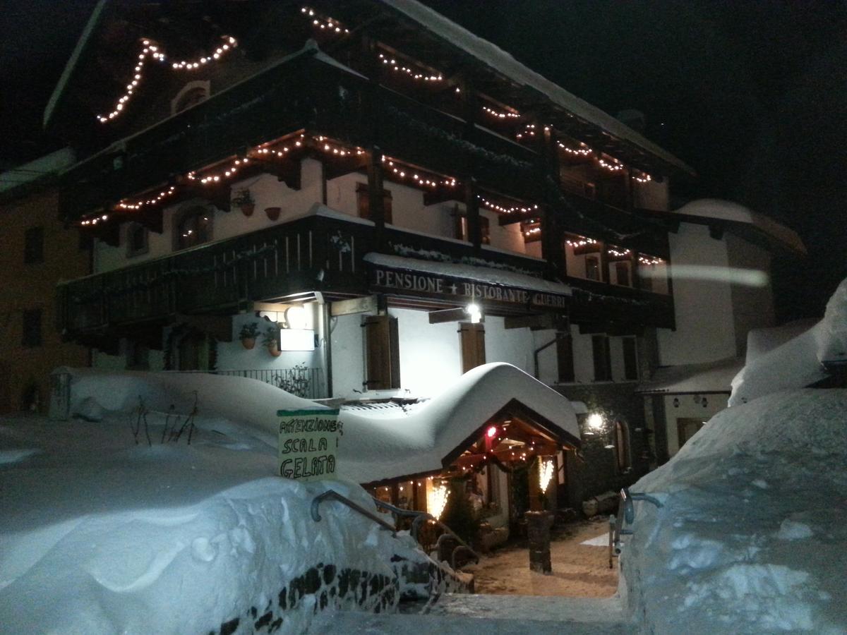 Albergo Ristorante Guerri Pievepelago Exterior photo